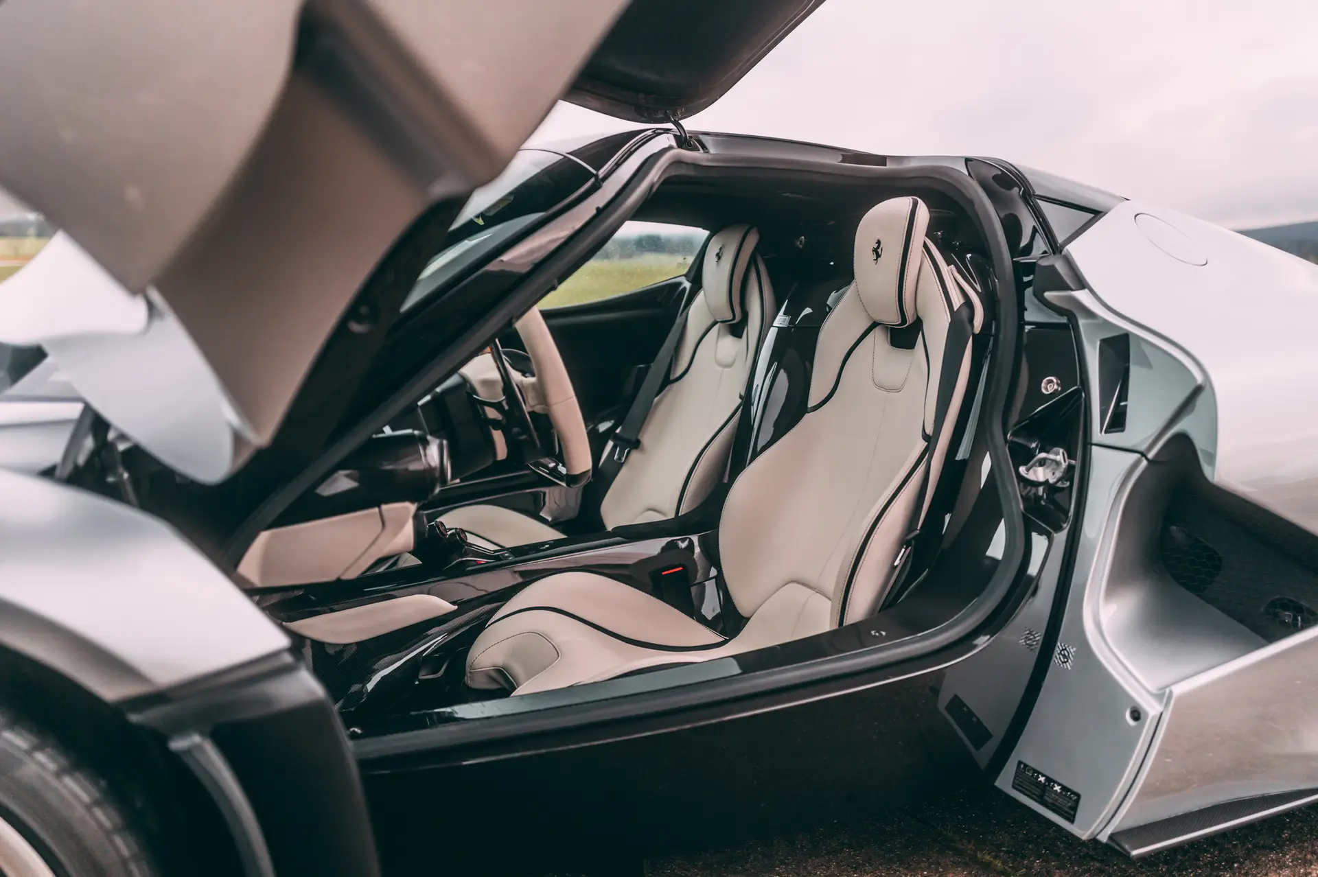 Ferrari-LaFerrari-2014-argentonürburgring-seats