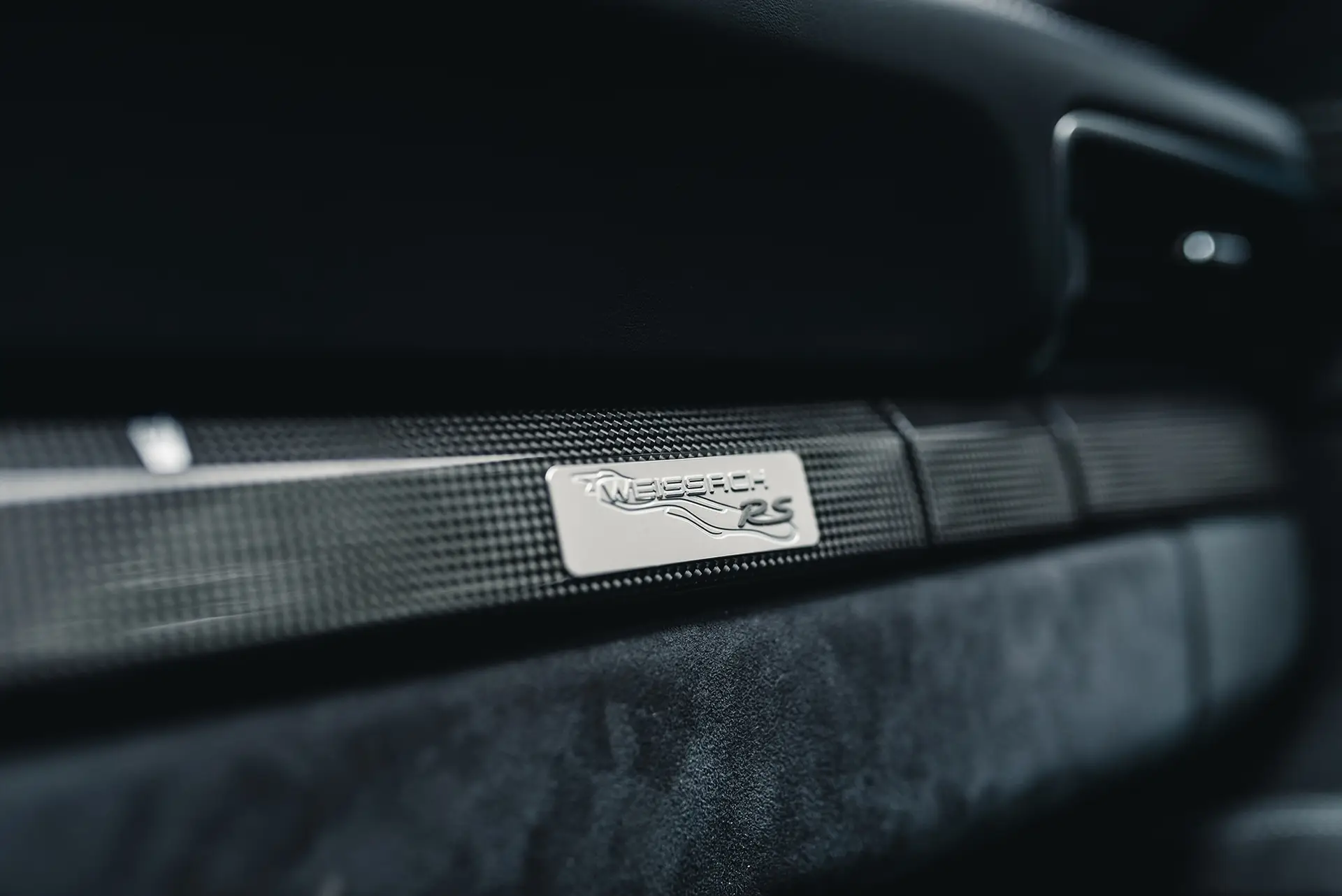 Porsche-991GT2RS-2018-gtsilver-dashdetail