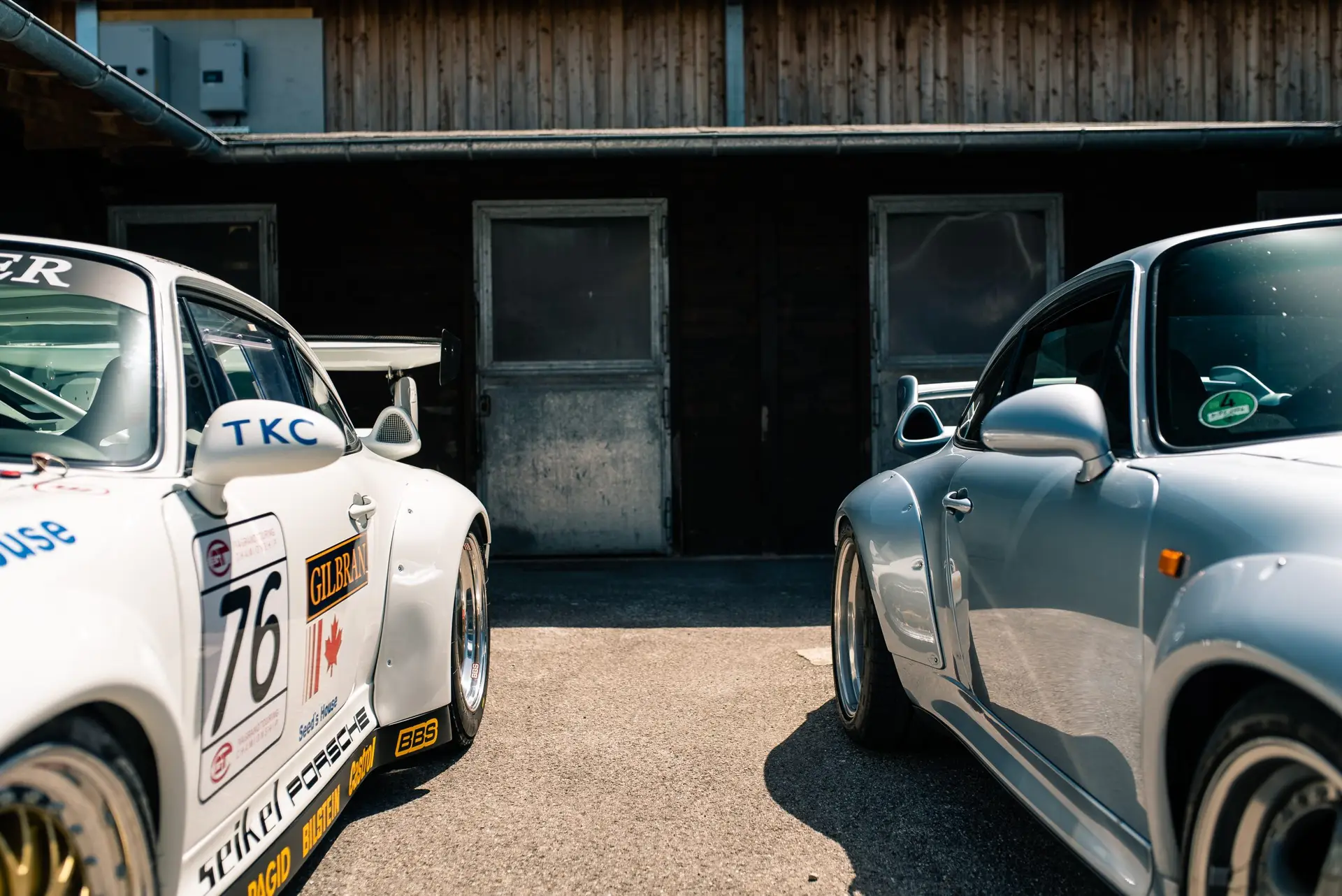 Porsche-993GT2-1996-mirror